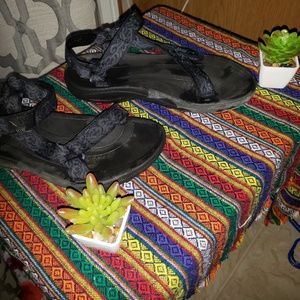 Teva sandals size 10
